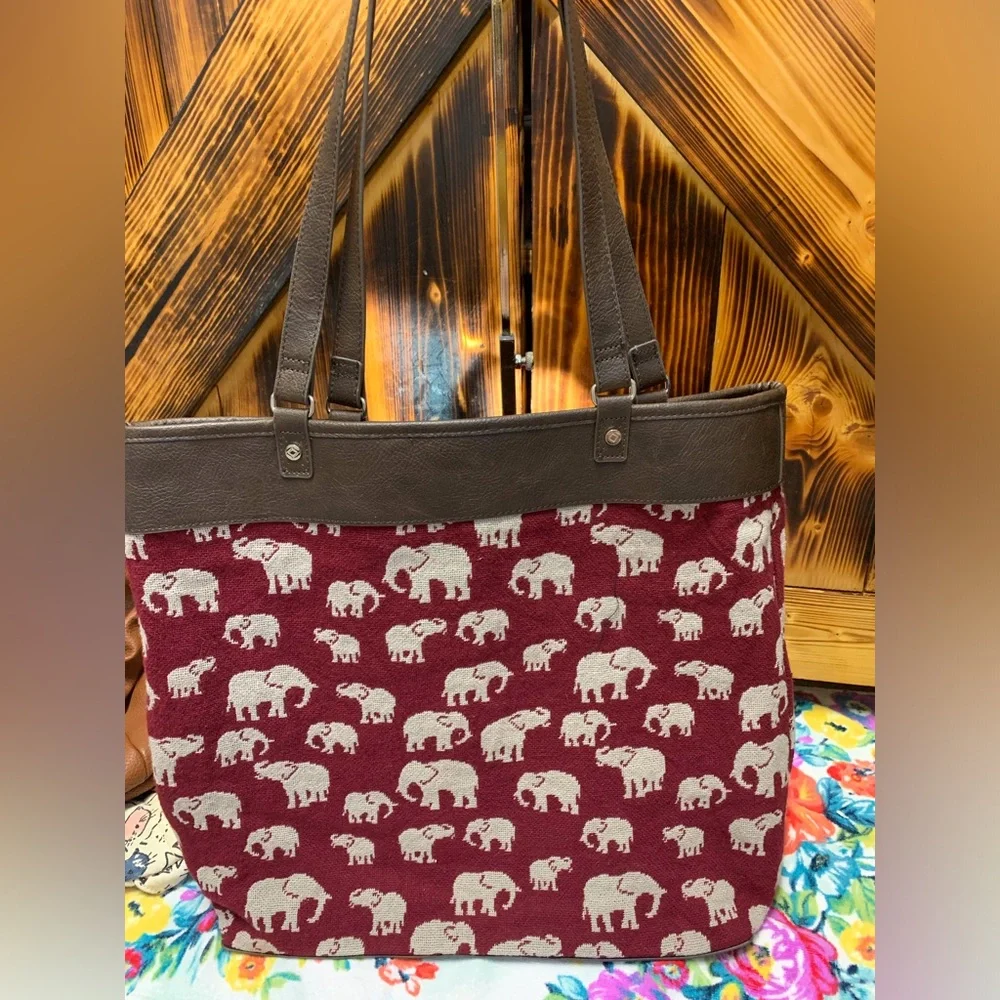 Elephant Patterned Tote Bag - Burgundy and Brown - Picture 2 of 5